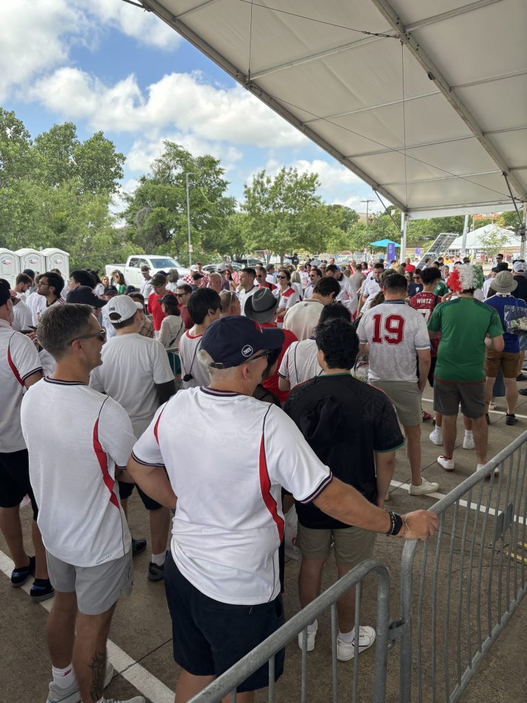 line for DART bus to World Cup