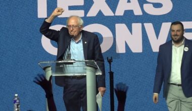 Thousands gather as Bernie Sanders takes center stage in Corpus Christi
