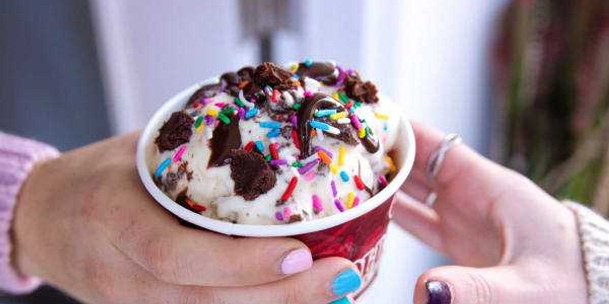 Wetzel's Pretzels and Cold Stone opens San Antonio shop