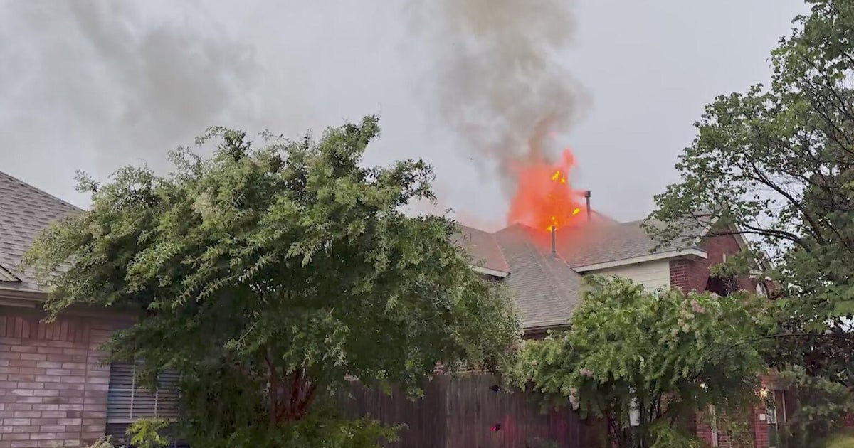 Lightning sparks multiple North Texas house fires