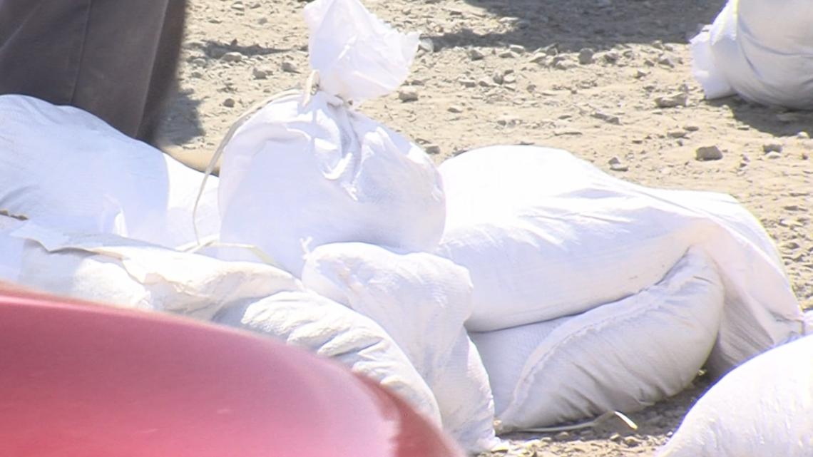 Corpus Christi residents get another chance to pick up free sandbags