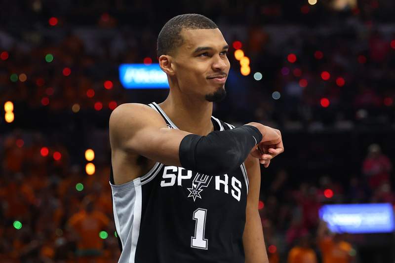 Victor Wembanyama receives bad news after key backup listed on injury report for Spurs-Knicks Game 5