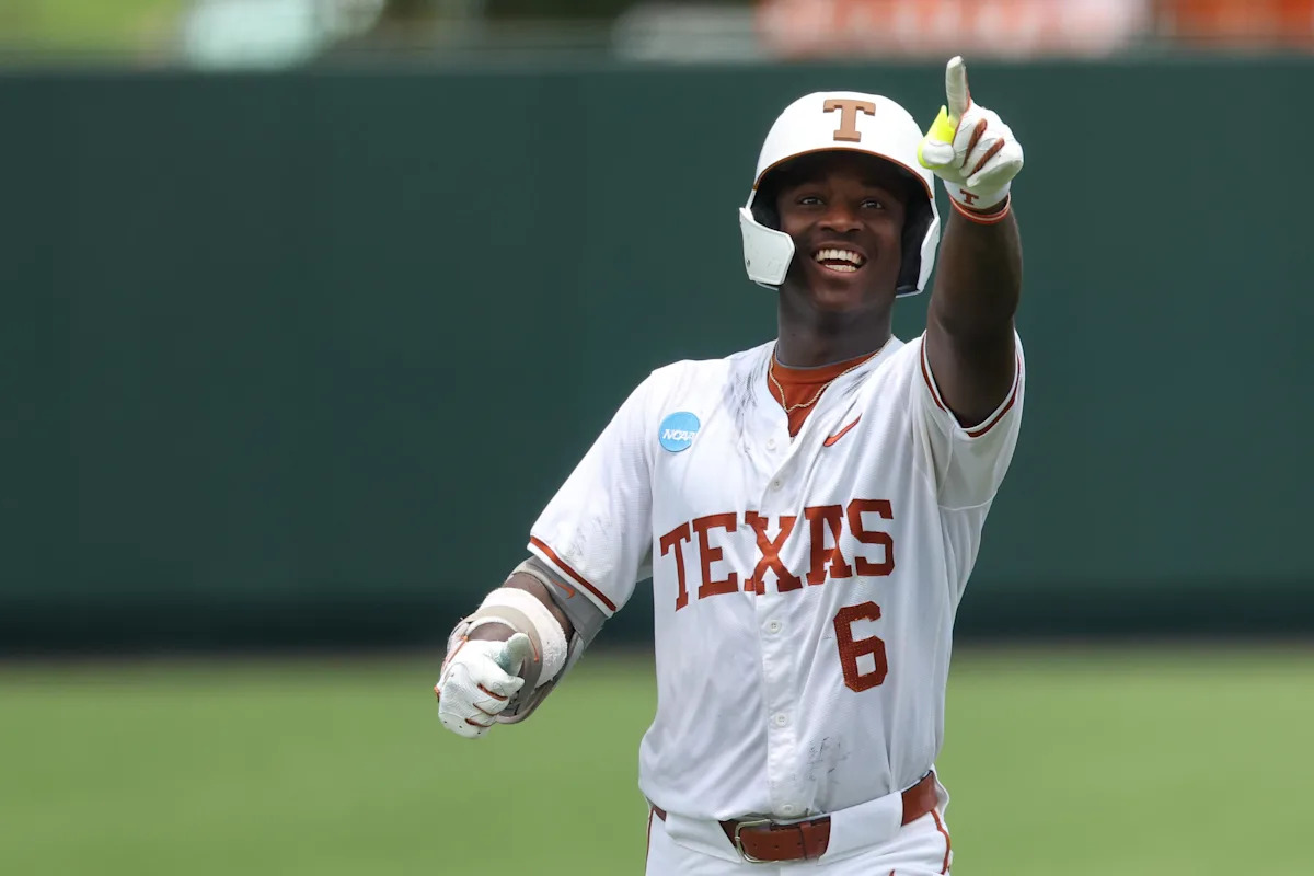 No. 6 Texas hosts No. 11 Oregon in the Austin Super Regional
