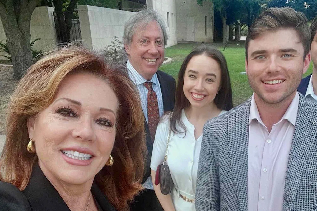Meet Kelli Finglass’ 2 Kids! All About the Dallas Cowboys Cheerleaders Director's Daughter and Son