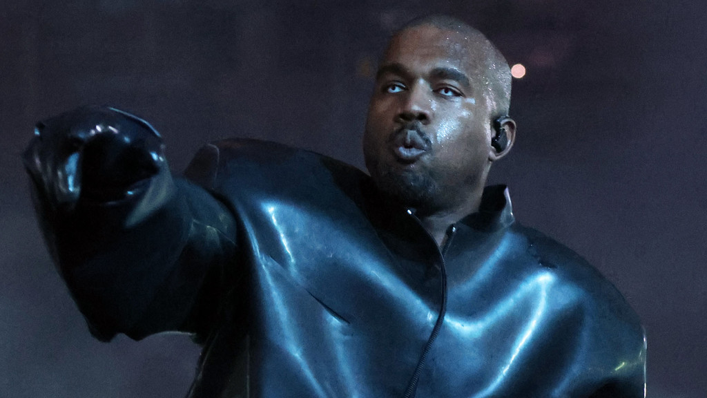 San Antonio mayor calls for Kanye West concert to be cancelled