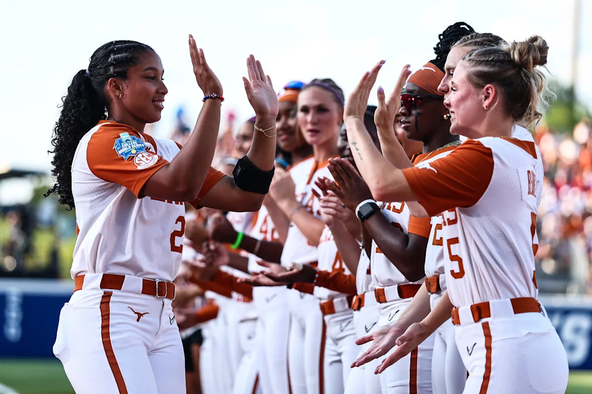 Women's College World Series Game 1: Texas surges past Texas Tech early for easy 7-3 win