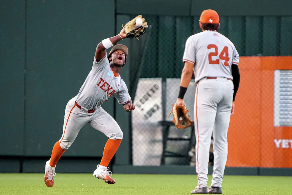 Texas Longhorns outfielder Anthony Pack Jr. (6) catches a fly ball for an out during the NCAA Baseball Regional game against UC Santa Barbara at UFCU Disch-Falk Field on Sunday, May 301 2026 in Austin. (Aaron E. Martinez/Austin American-Statesman)