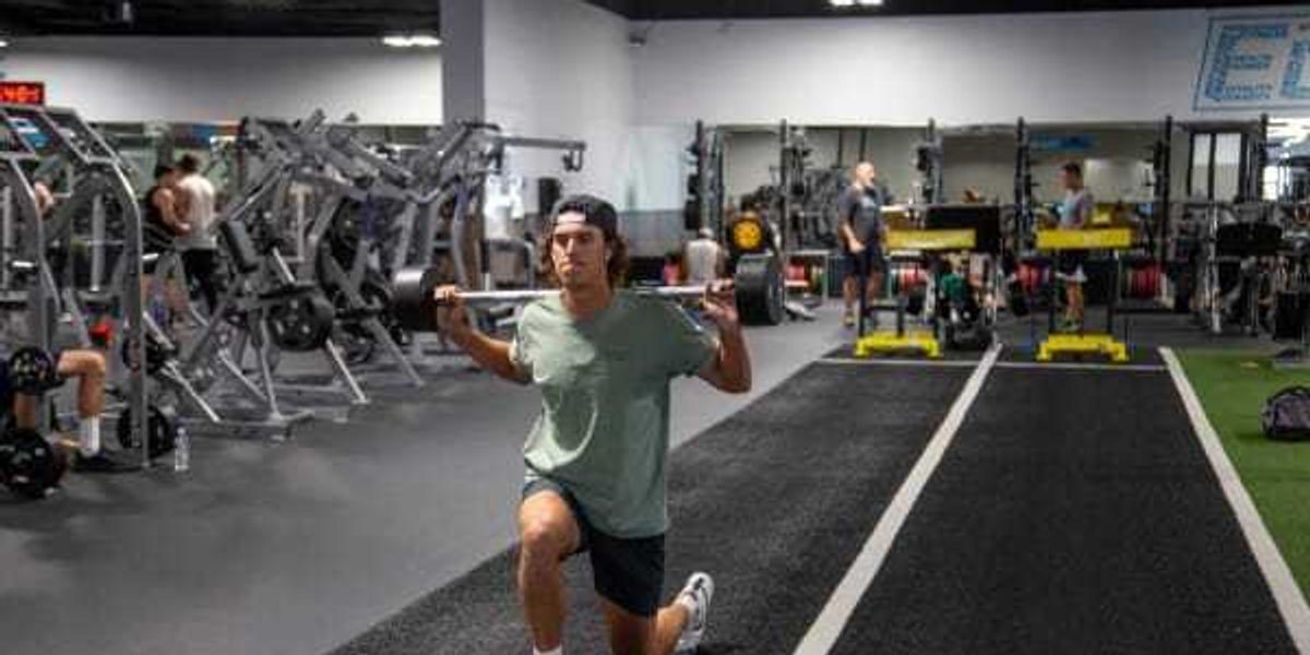 Dallas-based EoS Fitness opens first San Antonio gym