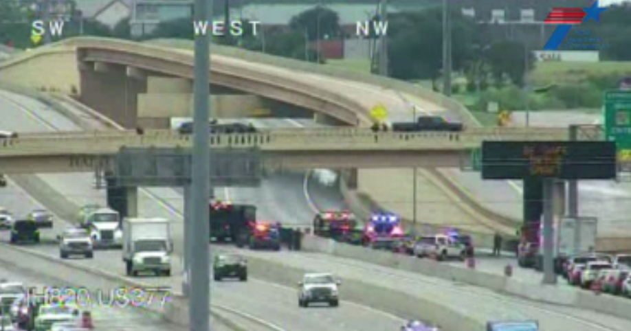 Suspect jumps from bridge after Fort Worth police end chase, authorities say