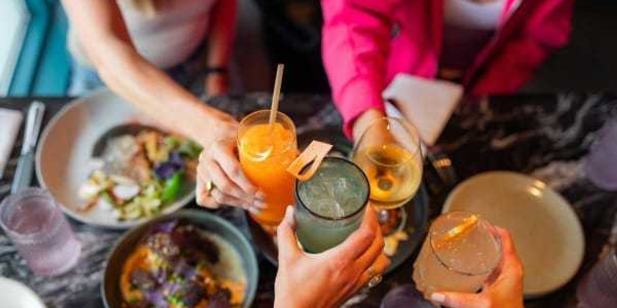 New app in Austin connects strangers for friendly dinners