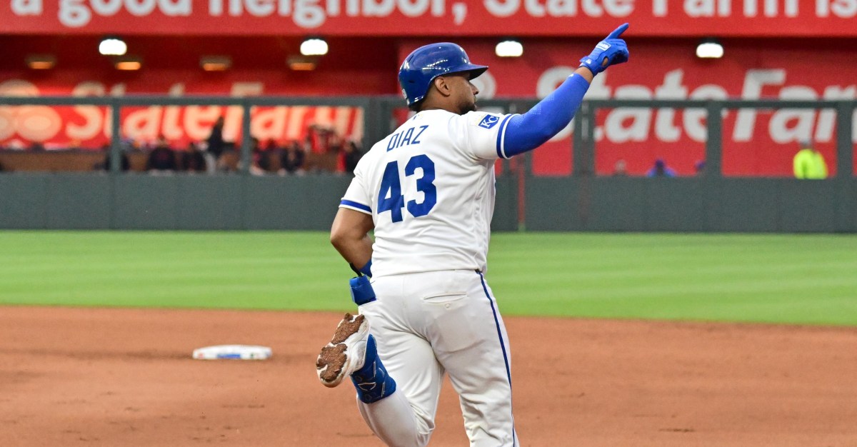 MLB Rumors: Texas Rangers signing Elias Diaz, per reports