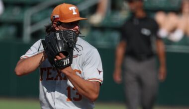 Texas battles Alabama in CWS elimination game