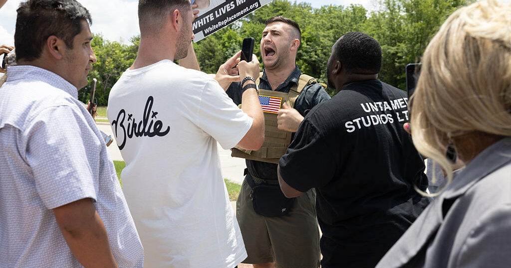 Far-right influencer Jake Lang, pardoned for Jan. 6 Capitol riot, arrested in Texas on charge of making terroristic threats