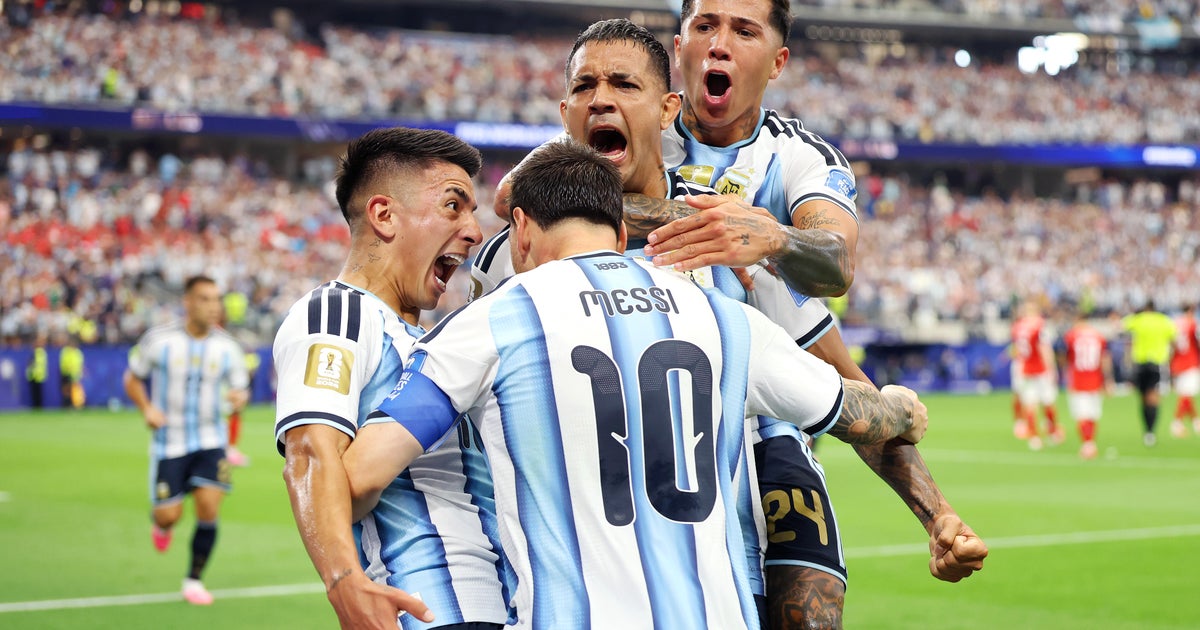 Lionel Messi breaks FIFA World Cup scoring record at Dallas Stadium with goal for Argentina against Austria