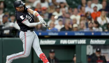 Minnesota Twins hit 3 homers, hold off Houston Astros rally in 9th for 5-4 win