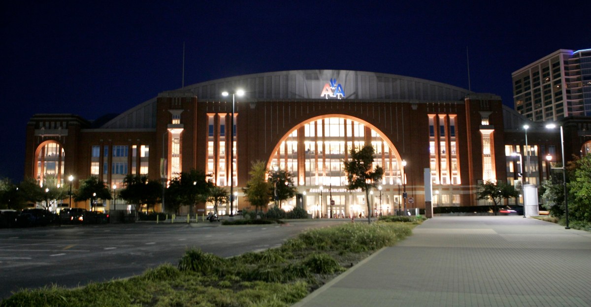 Mavericks to move out of American Airlines Center after 2030-2031 season