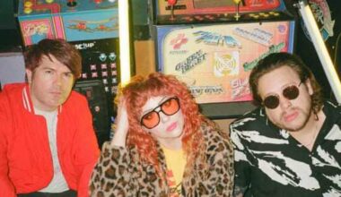 Austin's Glass Mansions reference sci-fi on EP Soft Witness