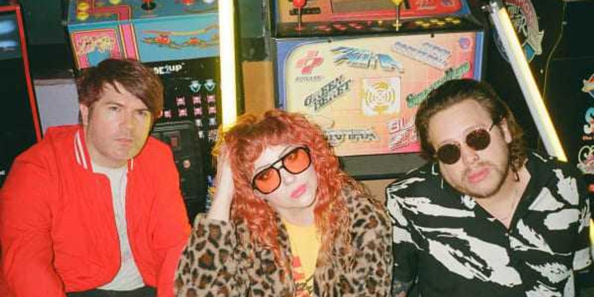 Austin's Glass Mansions reference sci-fi on EP Soft Witness