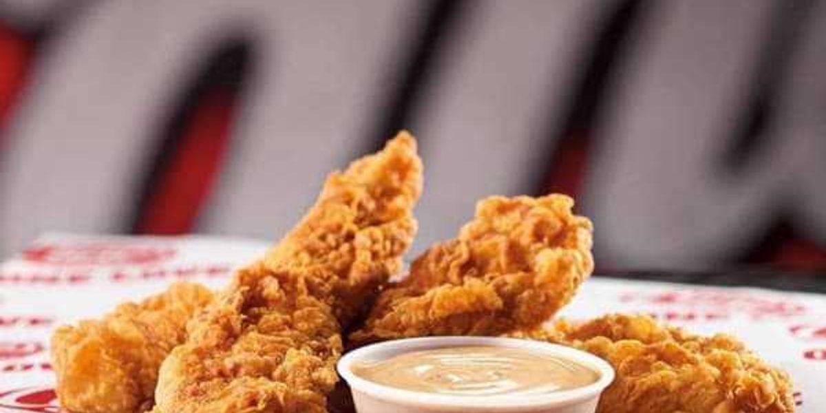 Raising Cane's opens for chicken fingers fix at DFW Airport