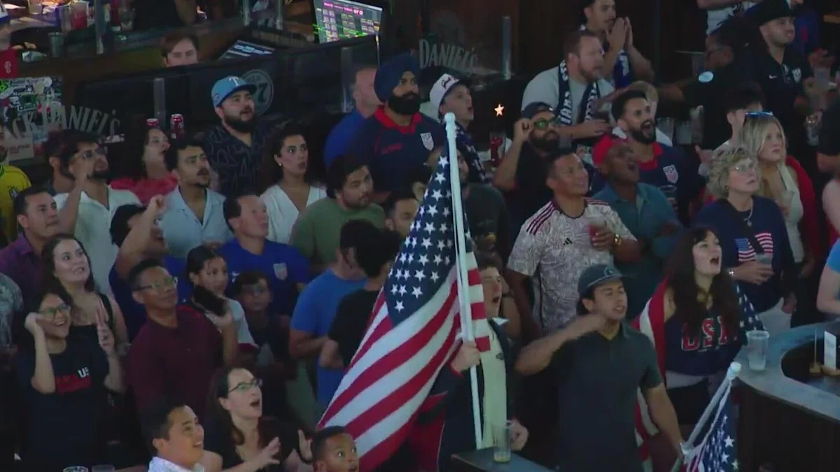 North Texas fans erupt as U.S. men’s team advances in World Cup