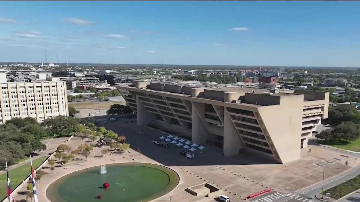 Court order delays Dallas City Hall vote as debate over redevelopment intensifies
