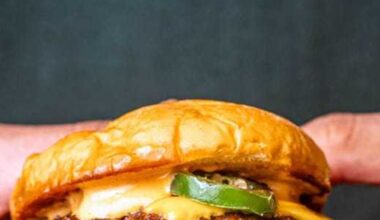Popular JABS burgers opening on Riverside & more Austin news