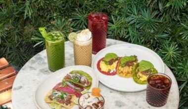 Popular coffee and taco trucks move in at Rainey Street bar