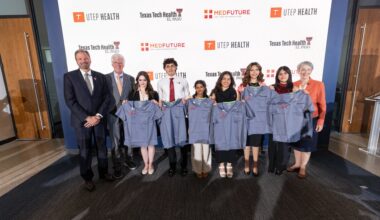 6 El Paso high school seniors selected for competitive pre-medical school program