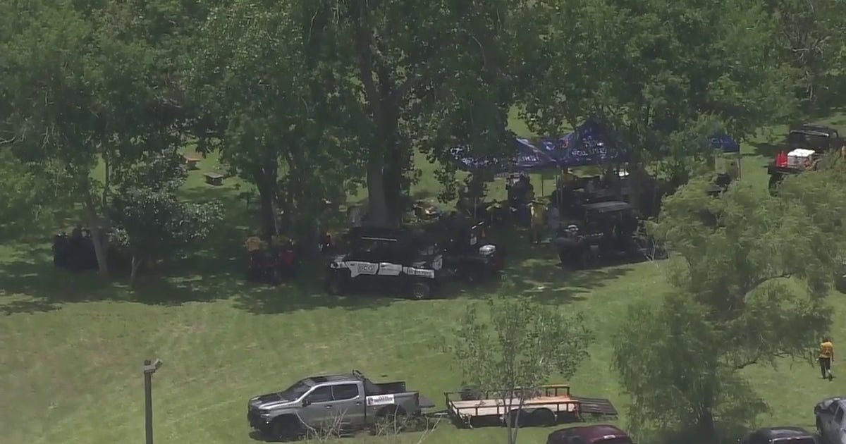 League City crews search for reported body tied to 'Texas Killing Fields' murders