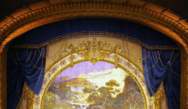 Austin's Paramount Theatre hosts open house before restoration
