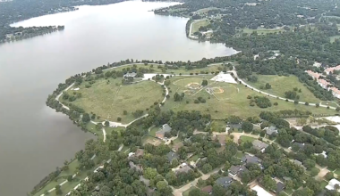 White Rock Lake sinkhole repairs will close a lane all summer – NBC 5 Dallas-Fort Worth