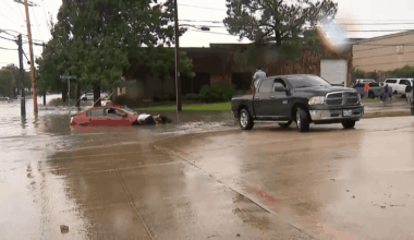 Dallas flooding after Friday morning thunderstorm strands drivers – NBC 5 Dallas-Fort Worth