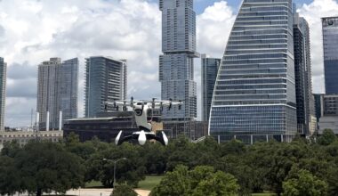Learning to Fly in Just Two Hours • The Austin Chronicle
