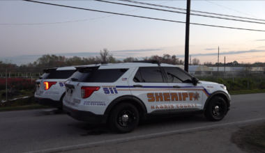 Harris Co. deputies investigating after 2 found dead at body shop
