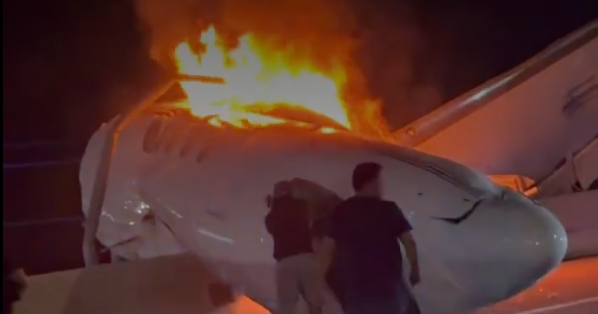 NetJets Plane Crash in Laredo, Texas: 1 Dead, Loop 20 Closed