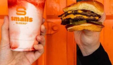 Smalls Sliders opens first San Antonio location on NW Side