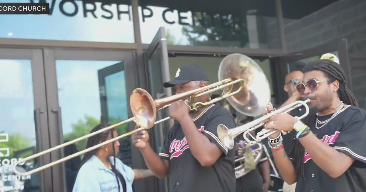 North Texas church, Mark Cuban's non-profit host 3,000 dads for Father's Day