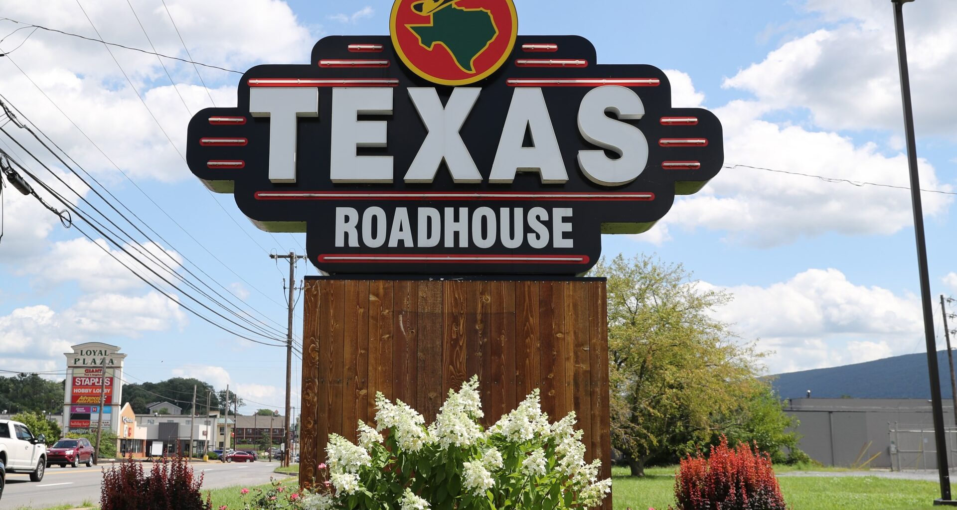Final days until all Texas Roadhouse restaurants in US state forced into mandatory menu change