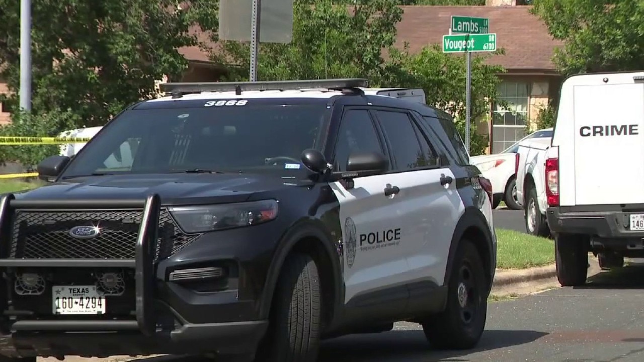 Elderly man found dead in SE Austin