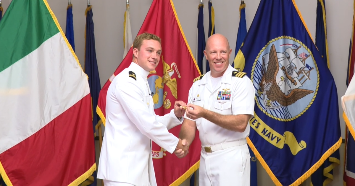 Fourth-generation aviator earns wings of gold in Corpus Christi