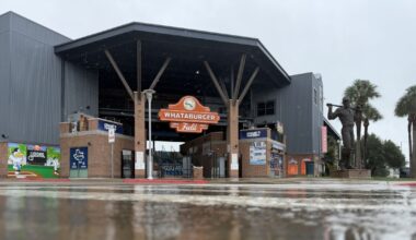 Rain postpones Hooks series opener against Missions