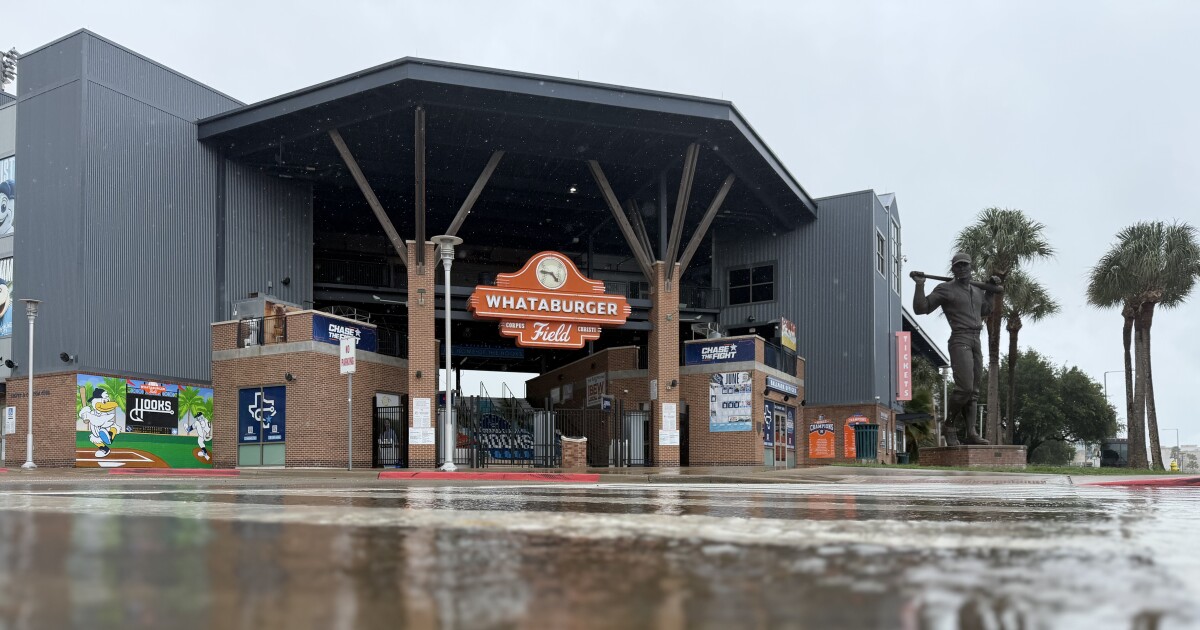 Rain postpones Hooks series opener against Missions