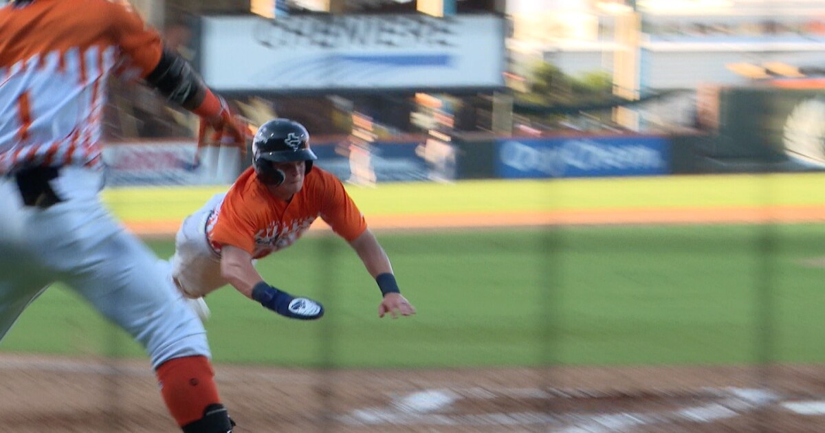 Hooks split doubleheader with Missions in Texas League South series opener