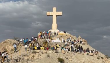 Parishioners hike up Mount Cristo Rey amid legal battle