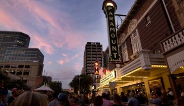 Paramount Theatre hosts free event before closing for renovations