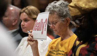 Resolution honoring LGBTQ health center in Arlington rejected by Tarrant commissioners