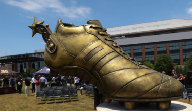 Texas-sized Golden Boot statue kicks off countdown to World Cup in Arlington