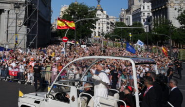1.2 million turn out for pope's Mass and procession in Spain