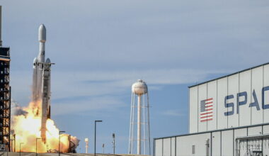 SpaceX Maps Texas Strategy to Dodge Securities Class Actions