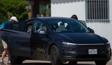 Tesla robotaxis stall as Musk’s self-driving hype hits real-world traffic